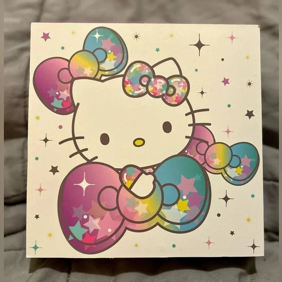 White Hello Kitty wooden wall hanging. 5x5". Brand new. Absolutely adorable. - Picture 1 of 8